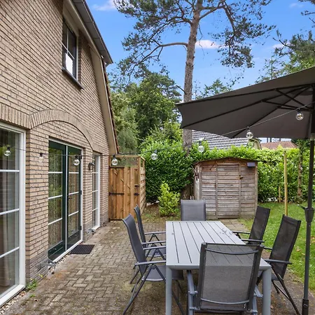 Comfortabel In Het Bos Op De Veluwe