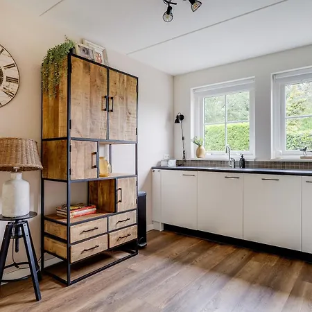 Comfortabel In Het Bos Op De Veluwe