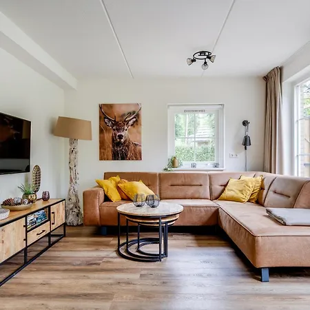 Holiday home Comfortabel In Het Bos Op De Veluwe Lunteren