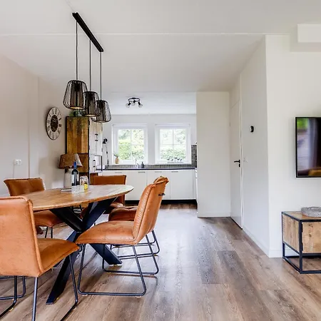 Comfortabel In Het Bos Op De Veluwe Holiday home Lunteren